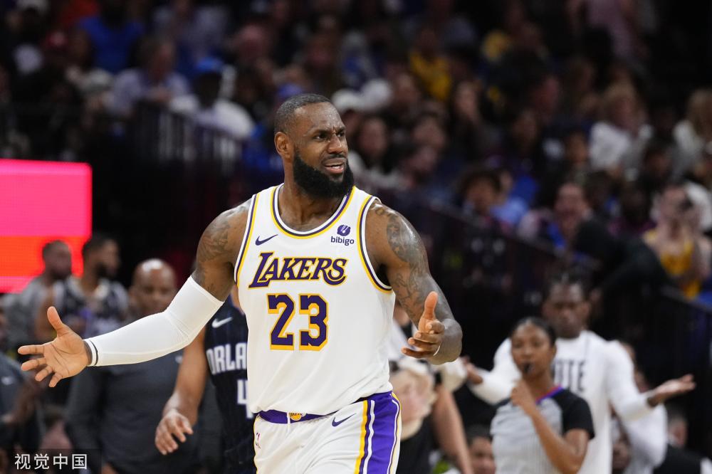 她巧妙地利 她巧妙地利