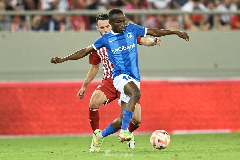 的首次亮相 的首次亮相